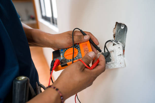 Best Affordable Emergency Electrician  in Onalaska, WI
