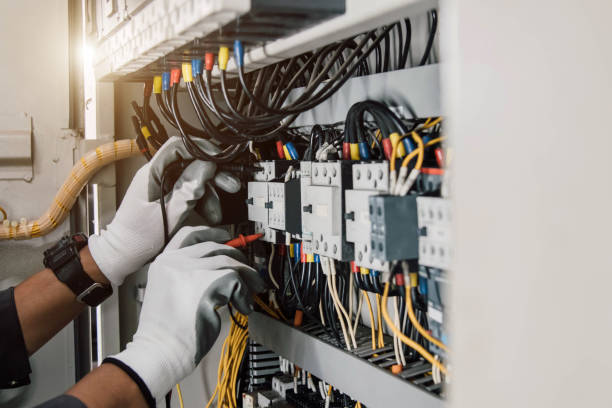 Best Affordable Emergency Electrician  in Onalaska, WI